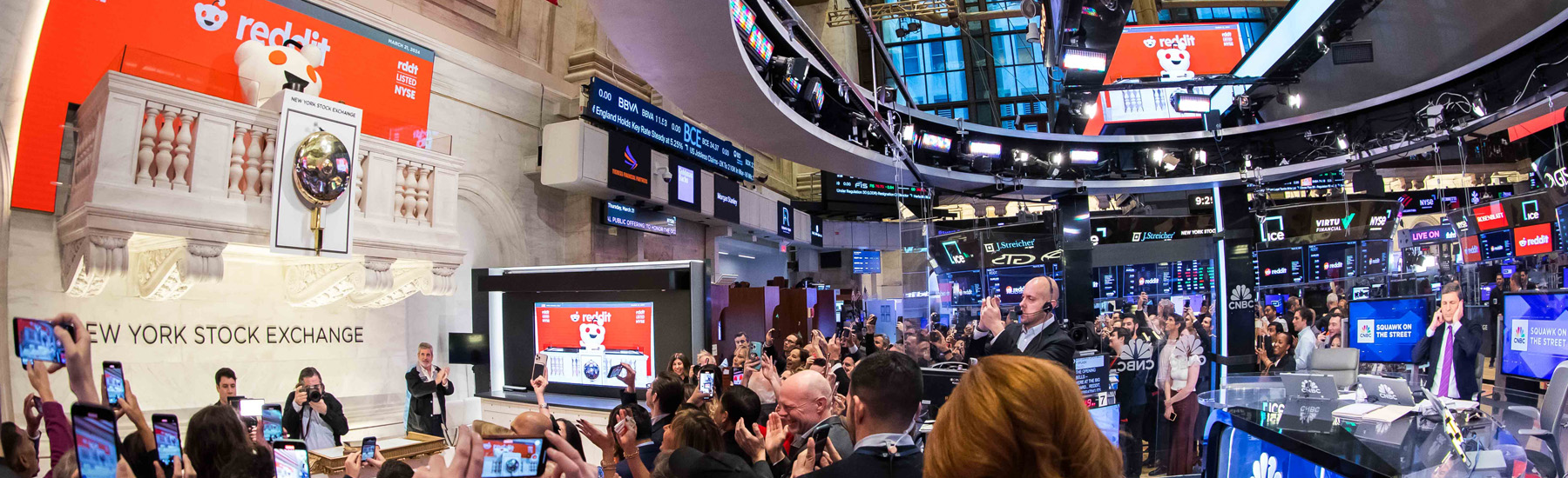 Floor image of the Reddit IPO