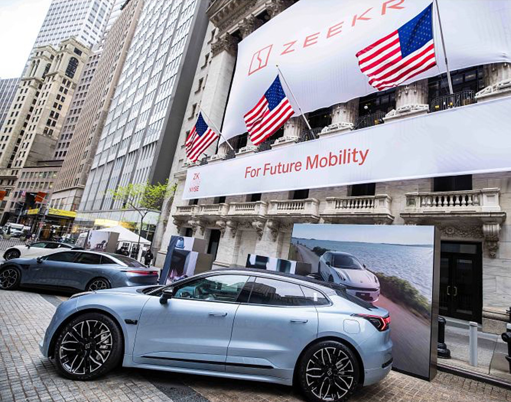 Zeekr cars in front of NYSE